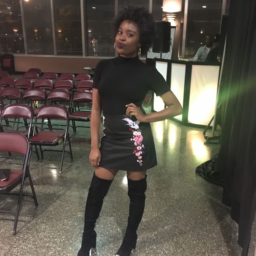 Forever 21 Black Mini Skirt w/ Detail